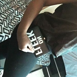 NEW HOT ITEM‼️🔥 ON FLEEK WALLET